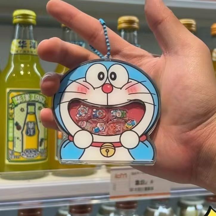 Acrylic Cosplay Prop - Breloczek Doraemon Cartoon Shake Shake, urocza